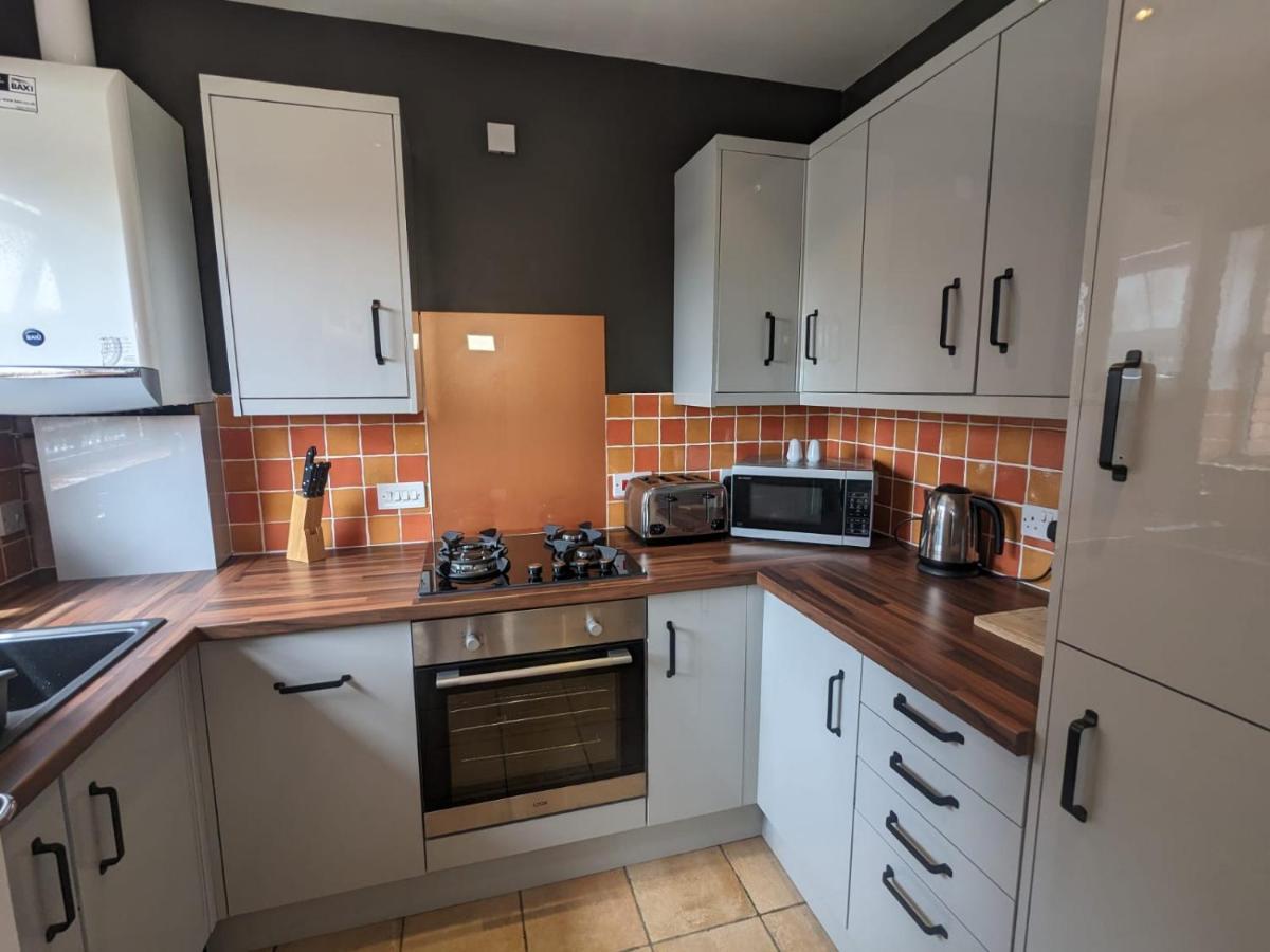 Stylish Modern Apartment, Free Secure Parking Allesley 외부 사진