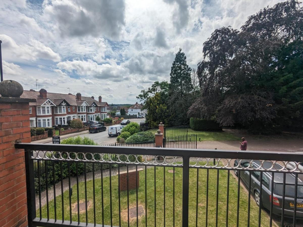 Stylish Modern Apartment, Free Secure Parking Allesley 외부 사진