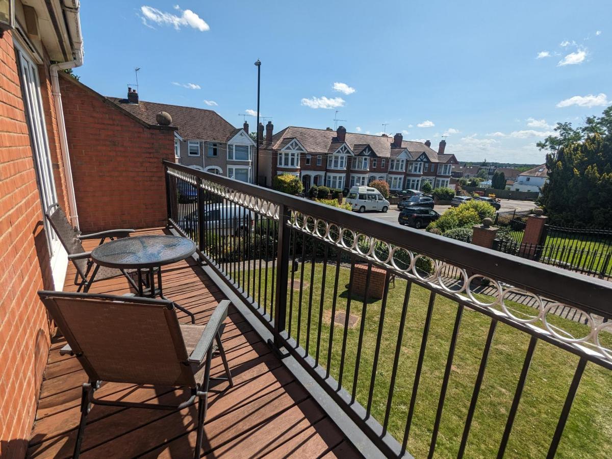 Stylish Modern Apartment, Free Secure Parking Allesley 외부 사진
