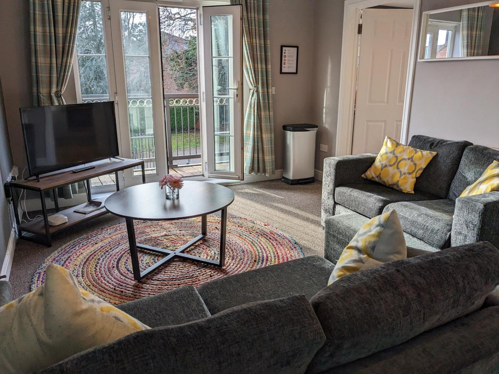 Stylish Modern Apartment, Free Secure Parking Allesley 외부 사진